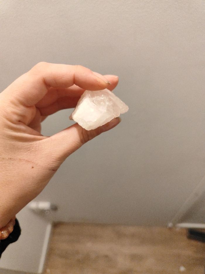 Pierre brute de quartz rose 74g - photo numéro 4