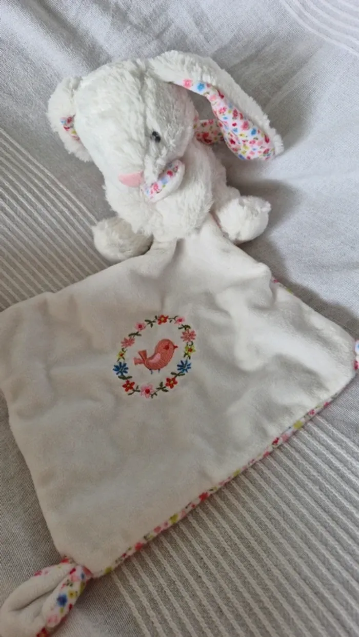 Doudou plat avec mouchoir Lapin blanc  fleurie  pommette - photo numéro 5