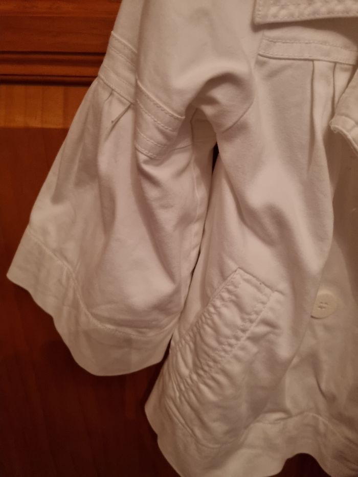 Veste blanche - photo numéro 2
