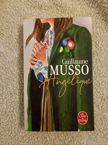 Livre Guillaume Musso « Angélique » parfait état