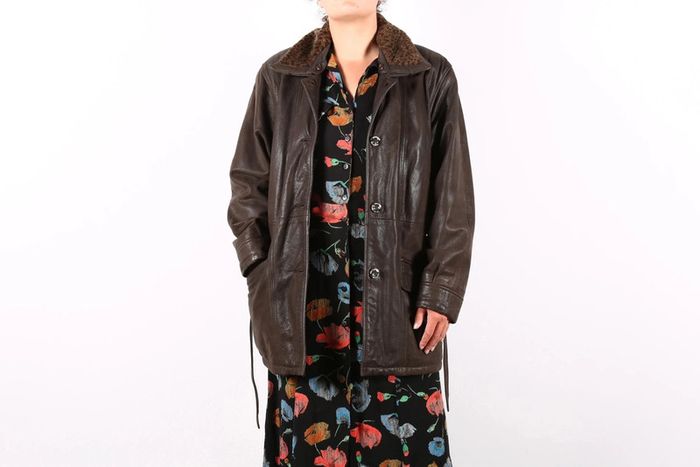 Adorable manteau vintage 80's en cuir motif léopard sur le col (#240488) - photo numéro 3