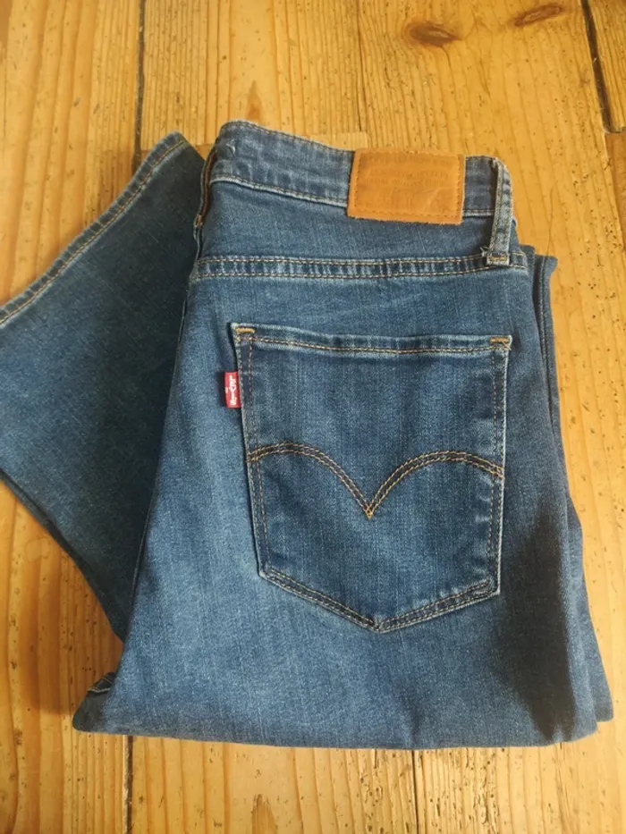 Jean Levi's bootcut 725