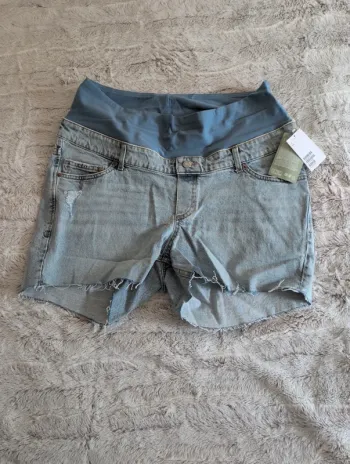 Short de grossesse. H&M . Taille L. Neuf