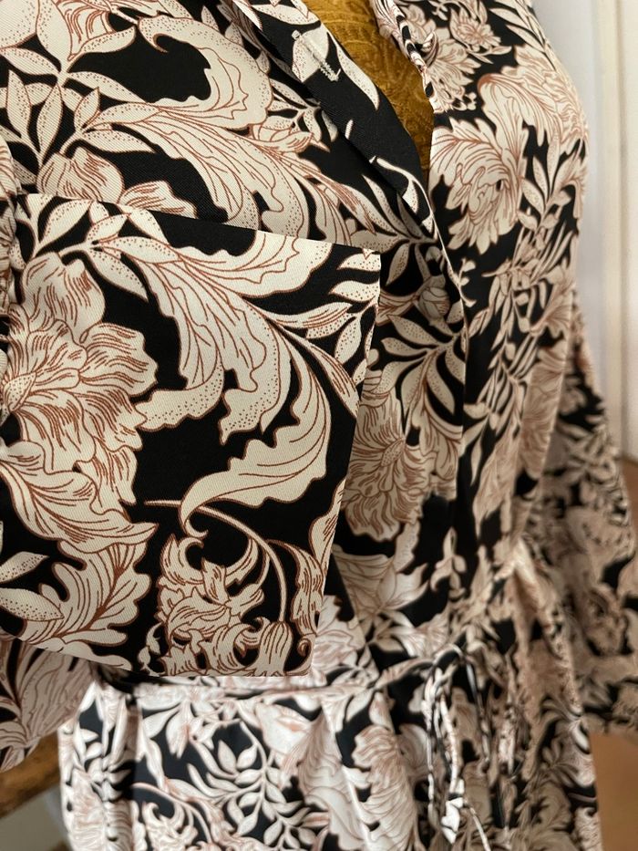 Jolie robe Mango neuve - photo numéro 3