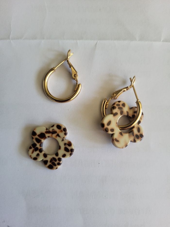 Boucles d'oreilles fleurs - photo numéro 2