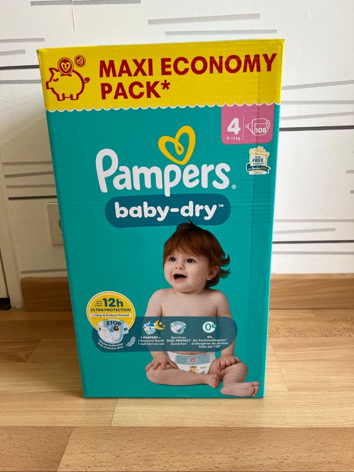 Couche Pampers Baby-dry taille 4 9-14kg 108 couches