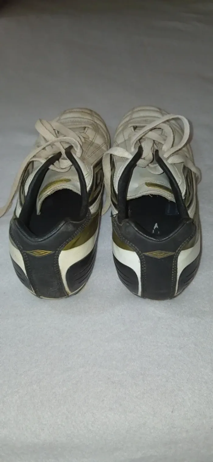 Chaussure de foot - photo numéro 5