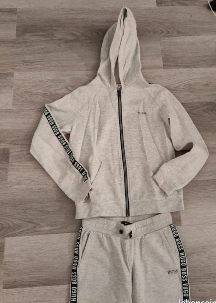 Ensemble garçon Hugo Boss en 12 ans