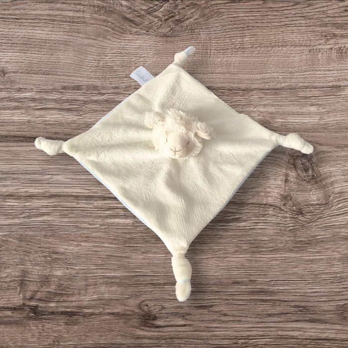Doudou plat mouton 🐑 Avène