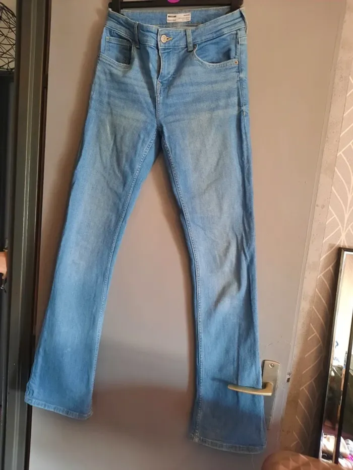 Jean Bootcut Bershka taille 36