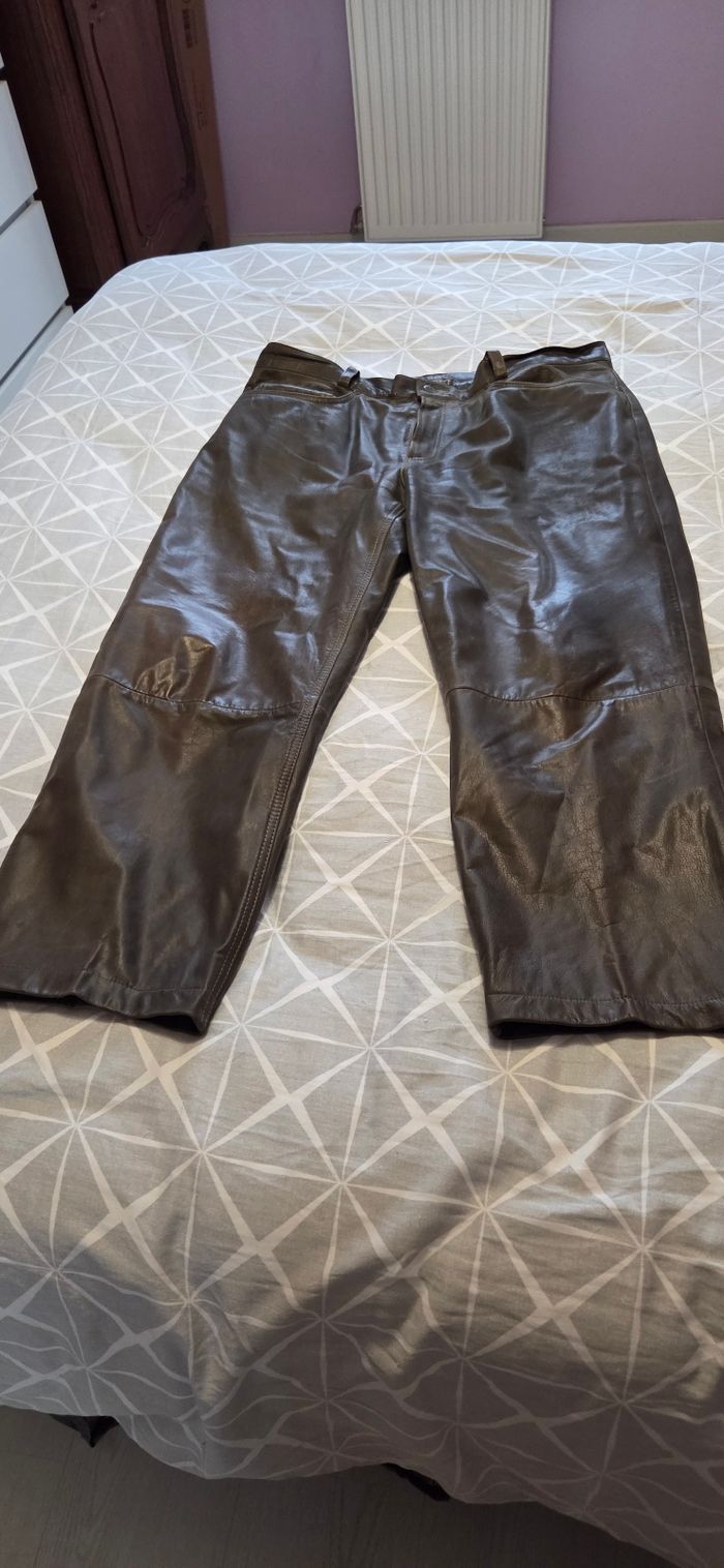 Pantalon marron cuir véritable T.46