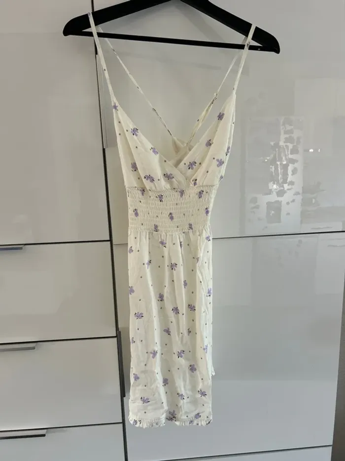 Robe courte légère Jennyfer