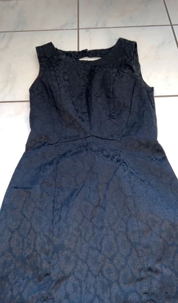 Robe noir - photo numéro 2