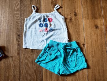 Top et short fille 110 cm