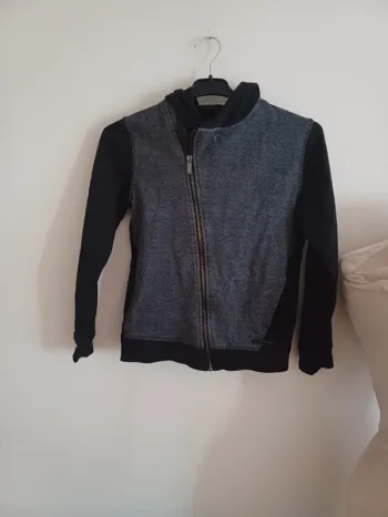 Sweat-shirt gilet 12 ans