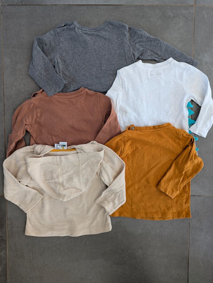 đ Lot 5 tee-shirts manches longues â 12 mois â Benetton, Vertbaudet, Orchestra, Smiley - TBE - photo numĂ©ro 3