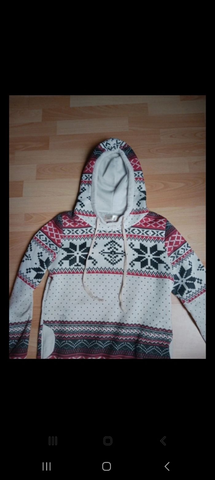 Sweat  à capuche - photo numéro 2