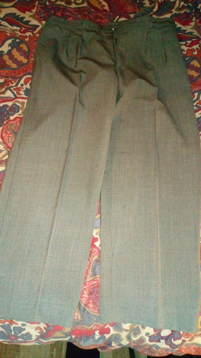 Pantalon homme gris taille 48