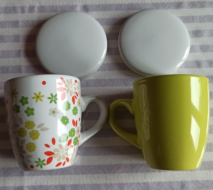 💐 Lot de deux tasses avec couvercles printanières 💐 - photo numéro 2