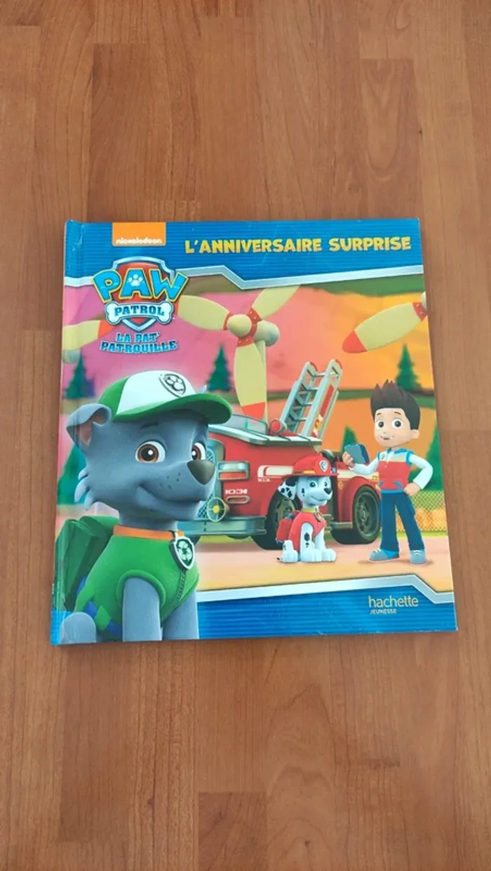 Livre pat patrouille l'anniversaire surprise