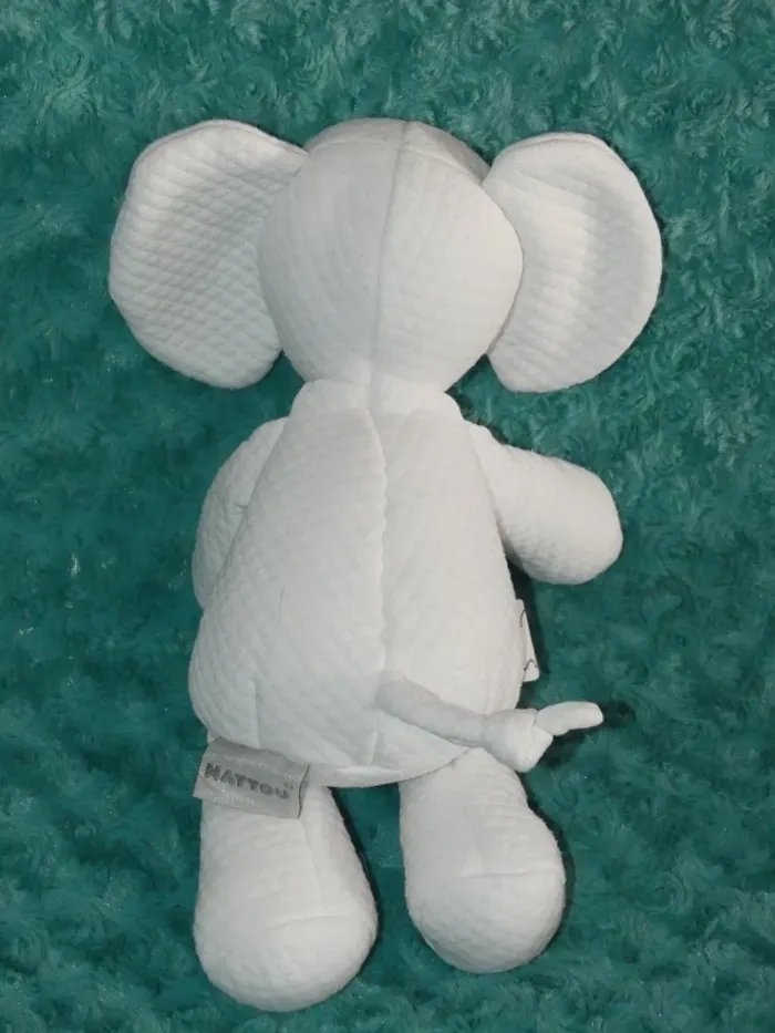 Doudou éléphant blanc gaufré Nattou 🐘tbe - photo numéro 3