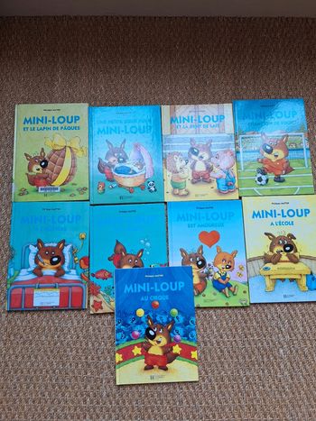Lot 9 livres miniloup