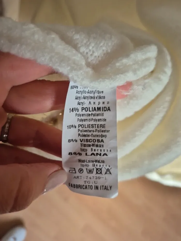 Pull beige de fête neuf TU - photo numéro 3