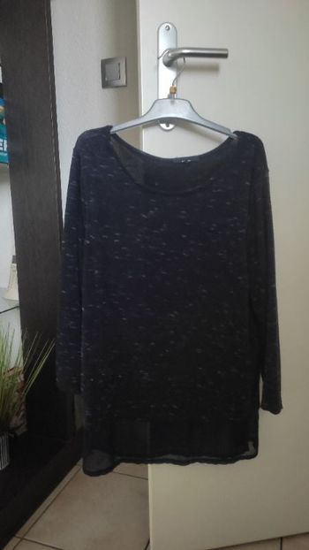 Pull léger bleu marine imprimé blanc