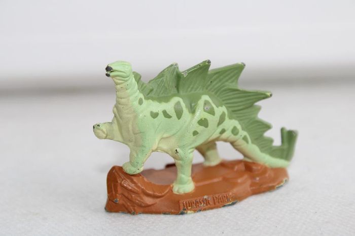Jurassic park figurine stégosaurus