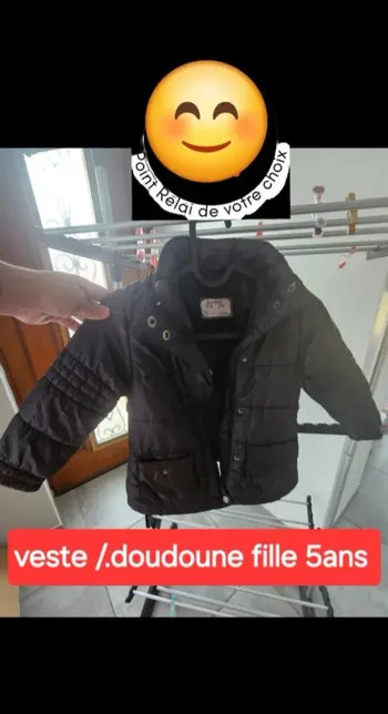 Doudoune /manteau noir taille 5 ans
