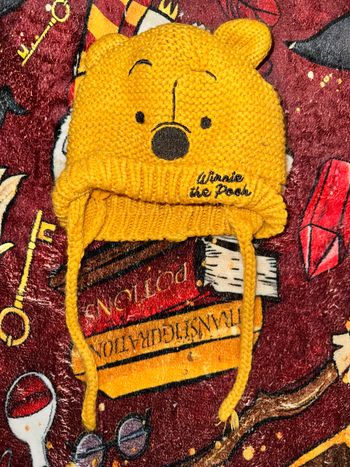 Bonnet Winnie L’Ourson taille 43cm