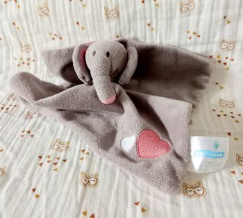 Doudou éléphant Baby Love