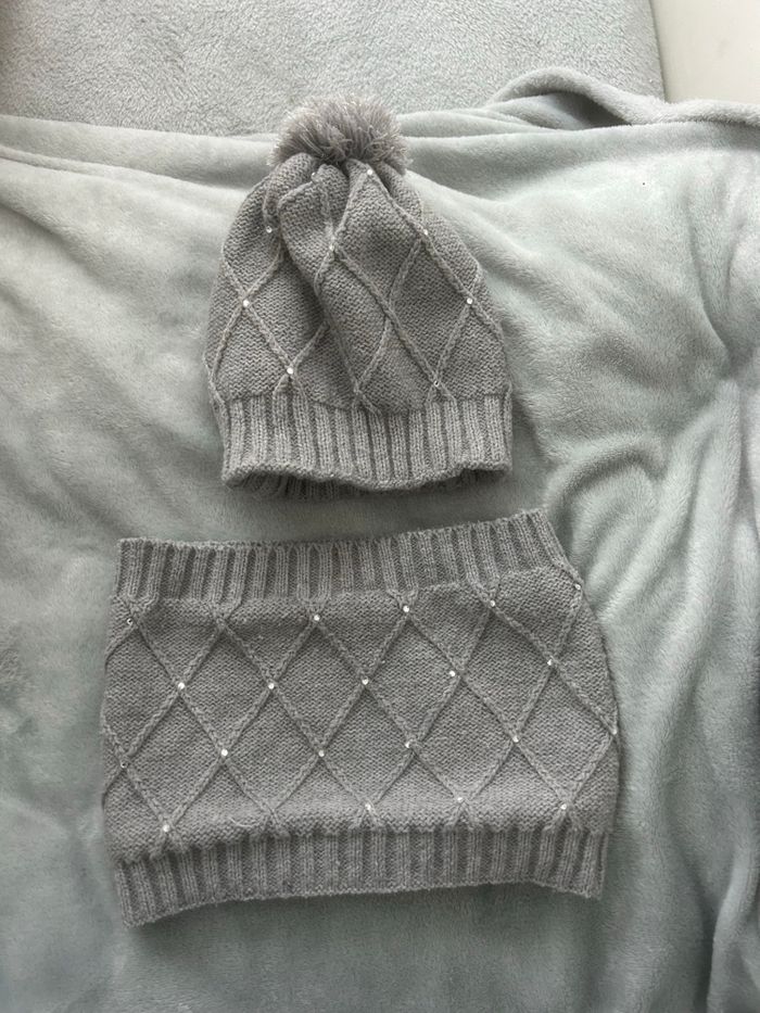 Ensemble bonnet et tour de cou fille