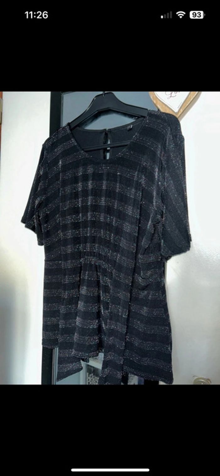 Haut noir brillant taille S 36