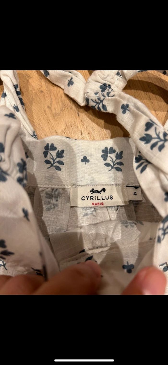 Top cyrillus - photo numéro 2