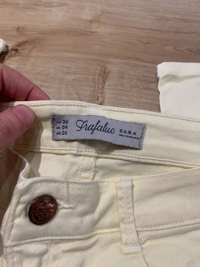 Jean jaune Zara - Taille 36 - photo numéro 4