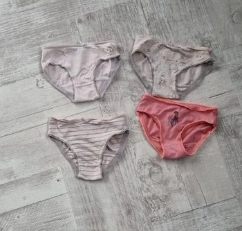Lot de 4 culottes Taille 2 ans