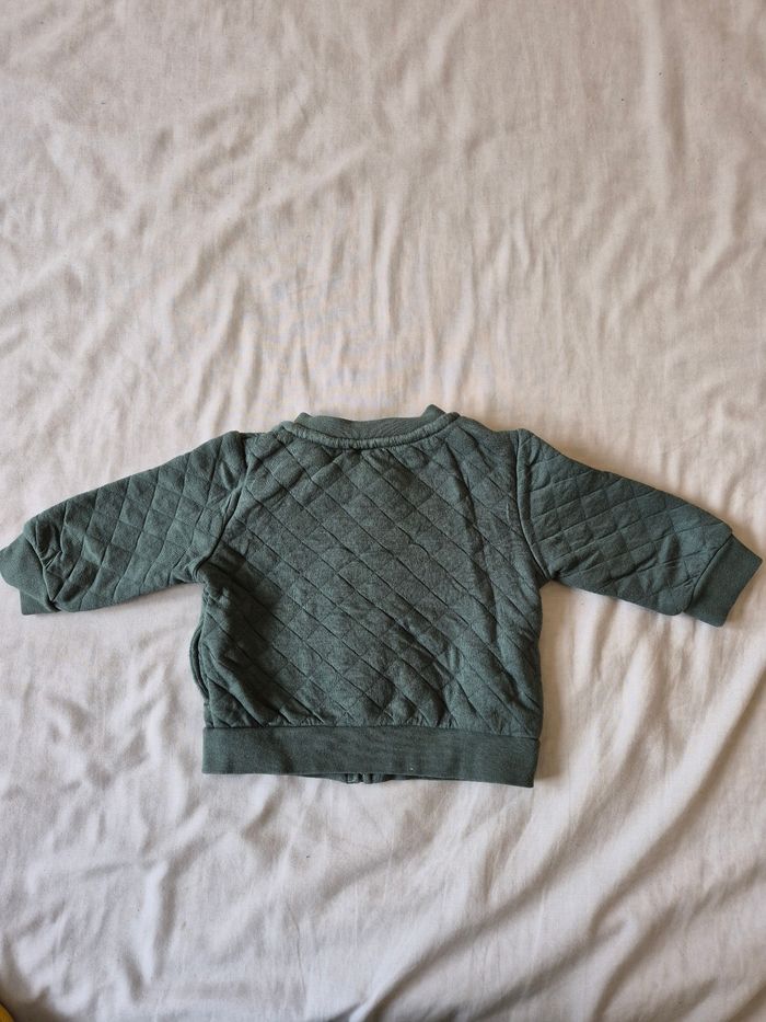 Gilet zippé vert foncé kaki 3 mois - photo numéro 3