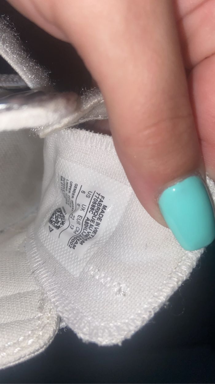 Converse taille 22 - photo numéro 3