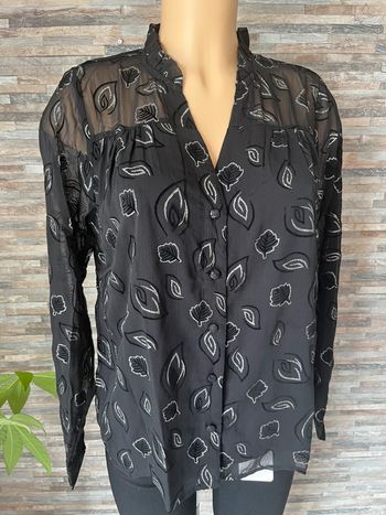 Superbe chemise noire à feuilles argentées