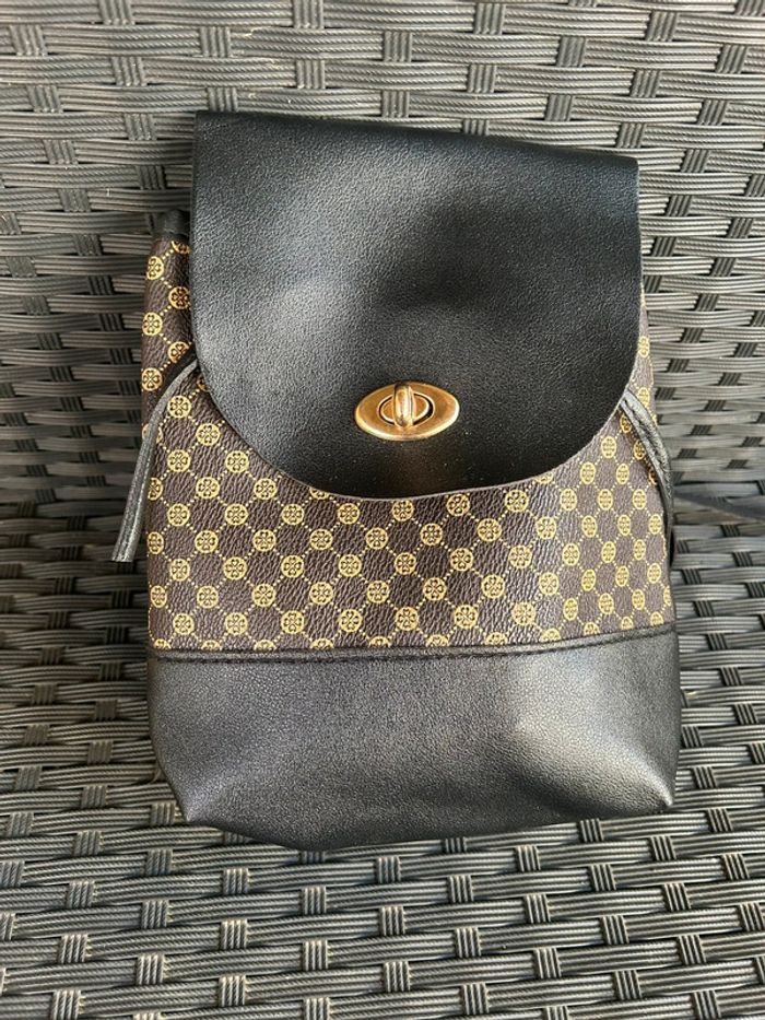 Petit sac à dos neuf