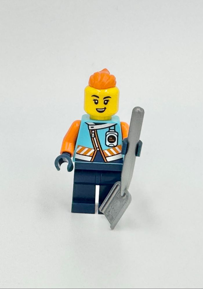 Lego Figurines City : Arctique, Femme Exploratrice - NEUF - photo numéro 2