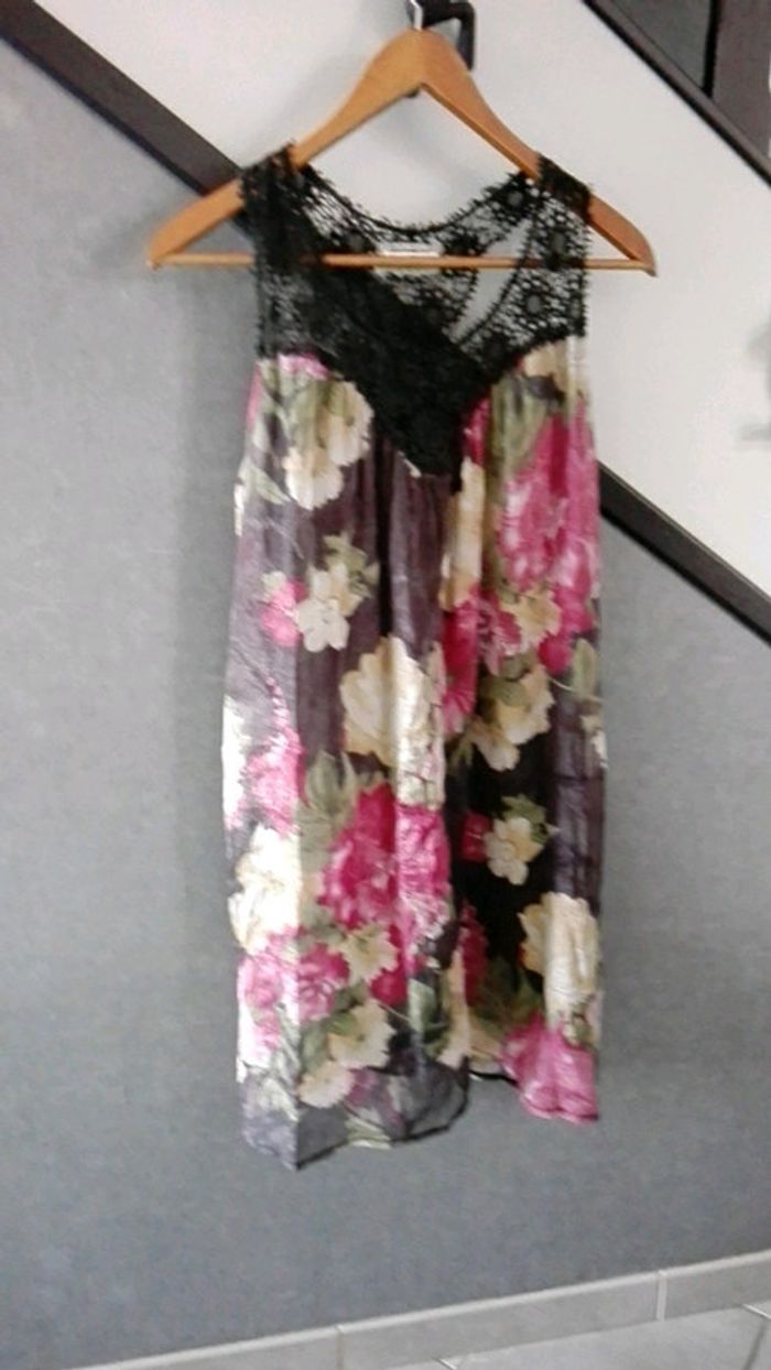 Robe à bretelles