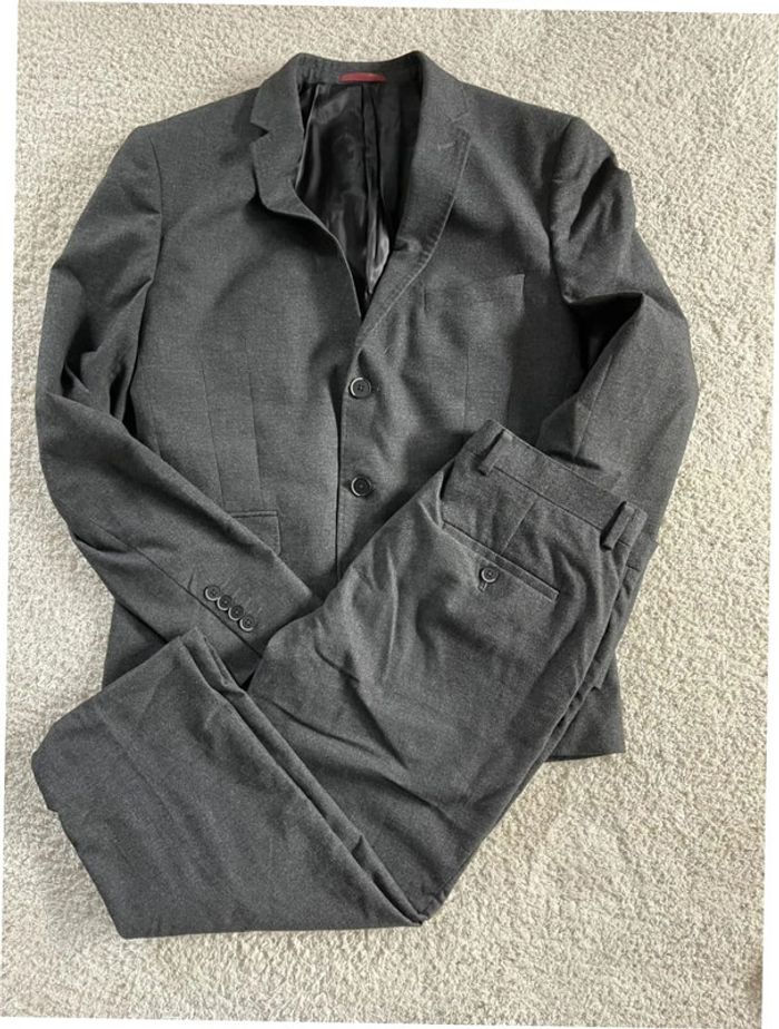 Ensemble costume veste taille 50 et pantalon taille 38 Devred
