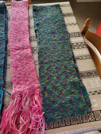 Écharpe tricoté main