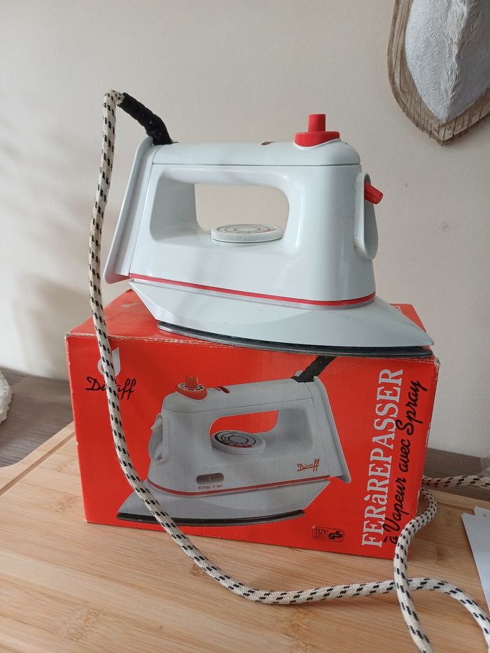 Fer à repasser - photo numéro 2