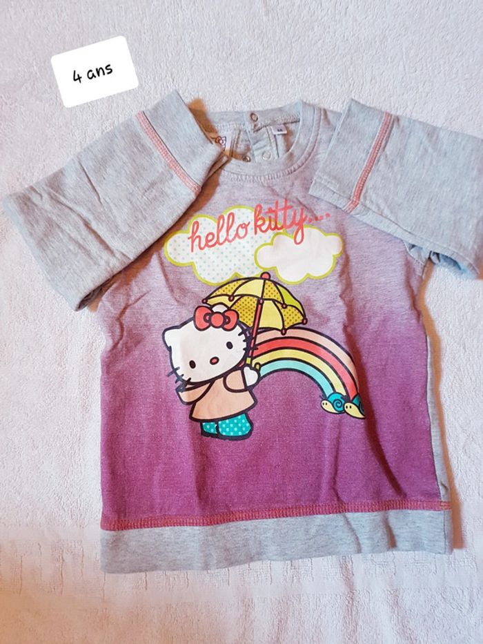 Sweat hello kitty 4 ans