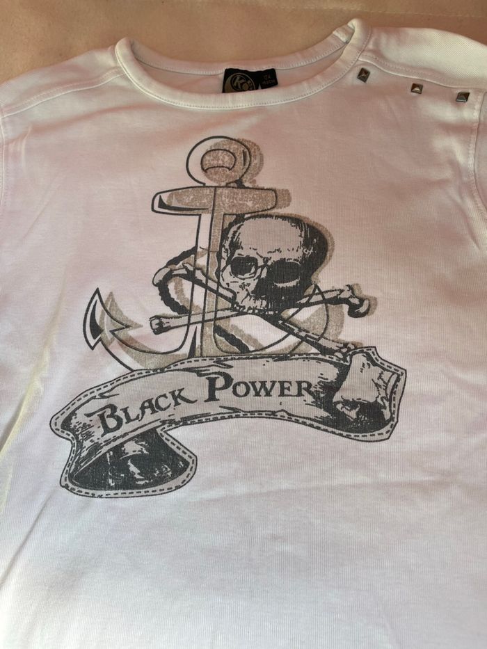 Pull tête de mort 12 anime - photo numéro 7