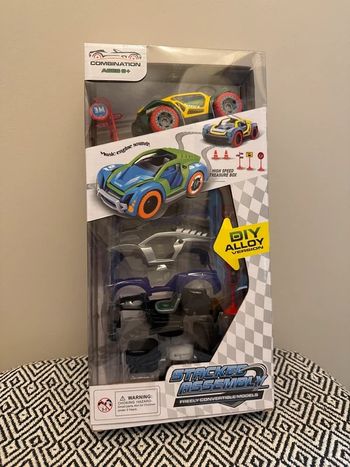 WDK- Véhicules à Customiser soi-même avec tournevis (4 coques)