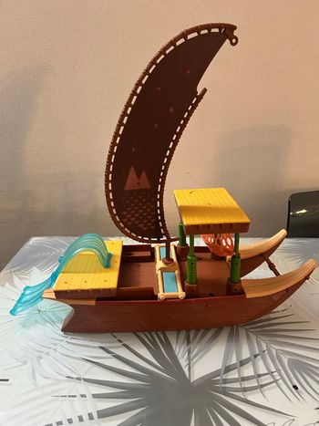 Bateau vaiana état neuf